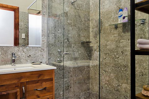 Eagle Foundry Bed & Breakfast - Accommodation Rockhampton 2