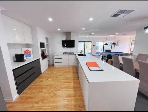 Edgewater Whole Holiday Resort - Accommodation Rockhampton 3