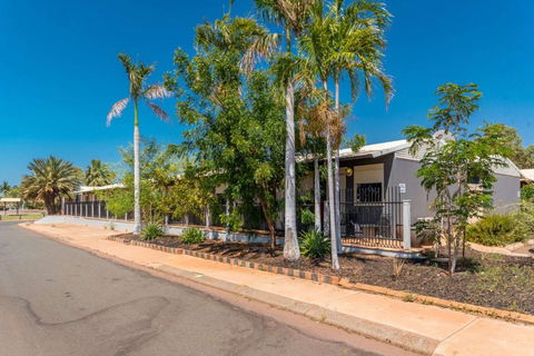 Econo Lodge Karratha - Accommodation Rockhampton 2