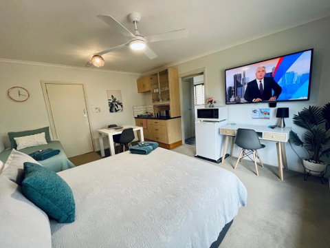 Emu Retreat B&B - Accommodation Rockhampton 2