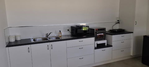 ENGEDI - Accommodation Rockhampton 4
