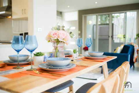 Entire 3 Bedrooms Townhouse In Baulkham Hills - Accommodation Rockhampton 0