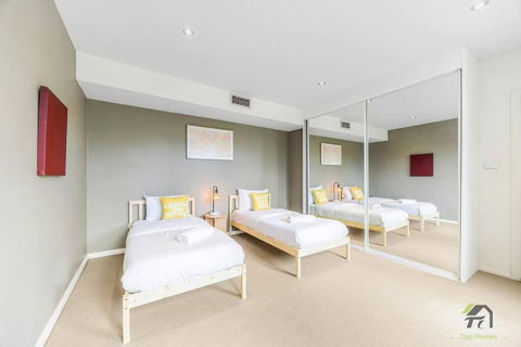 Entire 3 Bedrooms Townhouse In Baulkham Hills - Accommodation Rockhampton 4