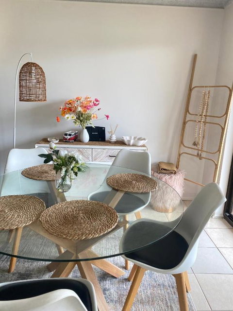 Fabulous Canal-front Unit In Mooloolaba - Accommodation Rockhampton 4