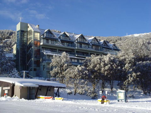Falls Creek Country Club - Accommodation Rockhampton 2