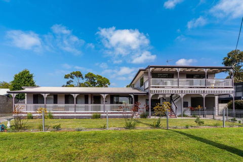 Family Fun By The Sea - Accommodation Rockhampton 0