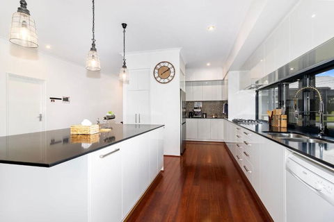 Farm View Retreat - Accommodation Rockhampton 4
