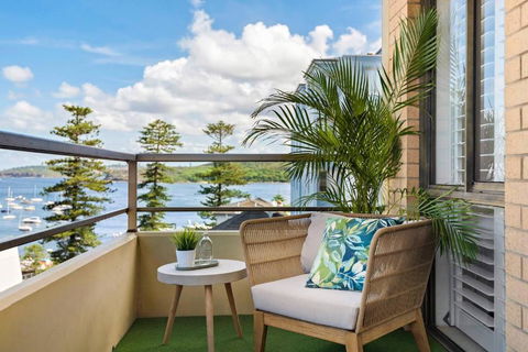 Fine Pine - Beachside Lifestyle With Two Balconies - Accommodation Rockhampton 0