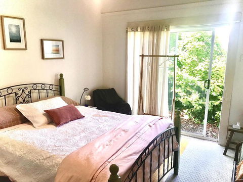 Five Minutes To The Spirit Of Tasmania - Accommodation Rockhampton 0