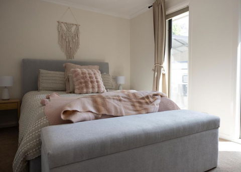 Five Pines Studio - Accommodation Rockhampton 4