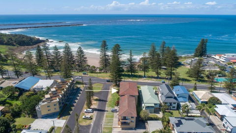 Flinders Lodge Unit 1 - Accommodation Rockhampton 0