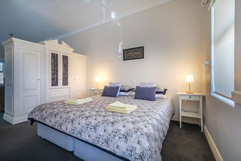 Foreshore Apartment 104 - Accommodation Rockhampton 4