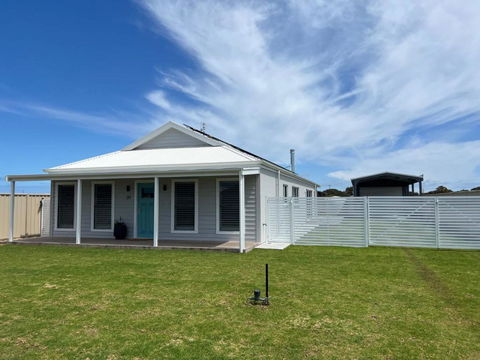 Foxhill Shores - WIFI Outside Pets - Accommodation Rockhampton 2