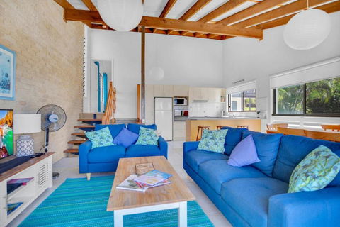 Galleries 3 Peregian Esplanade - Accommodation Rockhampton 3