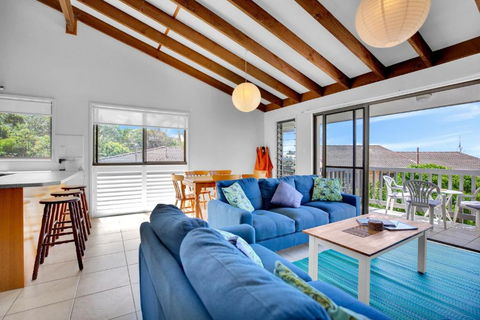 Galleries 3 Peregian Esplanade - Accommodation Rockhampton 2