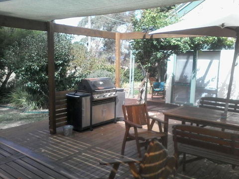 Friends In Harcourt North - Accommodation Rockhampton 3