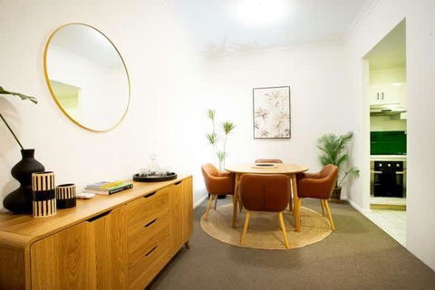 Fully Renovated 1Bdr Apt In Northbridge - Accommodation Rockhampton 0