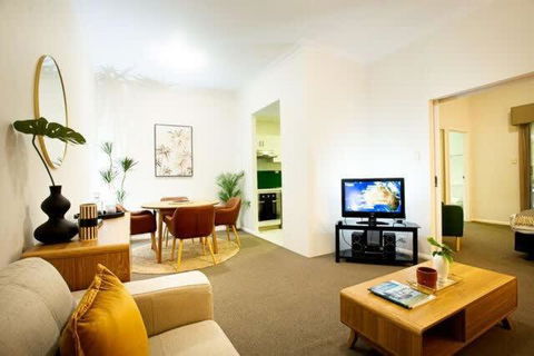 Fully Renovated 1Bdr Apt In Northbridge - Accommodation Rockhampton 3