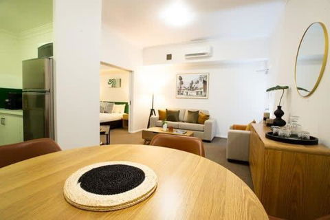 Fully Renovated 1Bdr Apt In Northbridge - Accommodation Rockhampton 4