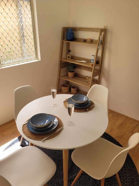 G&R Beach Cottage - Accommodation Rockhampton 3