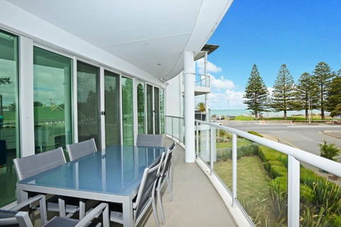 Gallery 7 - Town Centre - Wi-Fi - Linen Included - Accommodation Rockhampton 0