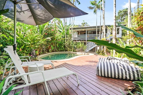 Garden Cottage On Palmerston - Accommodation Rockhampton 0