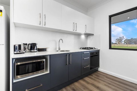 Glenowrie Cottage - 2 King Beds - Close To Cadia - Accommodation Rockhampton 2