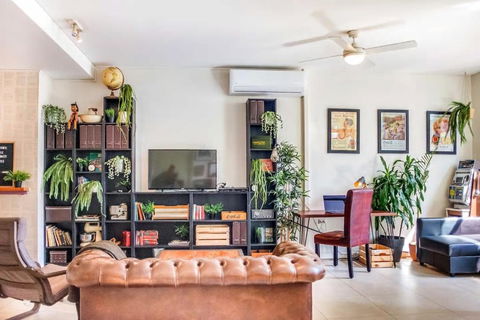 Funky Surry Hills Warehouse By Sydney Dreams - Accommodation Rockhampton 1