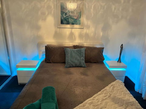 Gungahlin Luxe 5 Bedroom 2 Storey Home With Views Canberra - Accommodation Rockhampton 3
