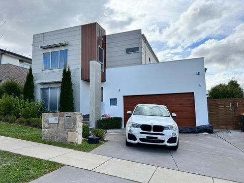 Gungahlin Luxe 5 Bedroom 2 Storey Home With Views Canberra - Accommodation Rockhampton 0