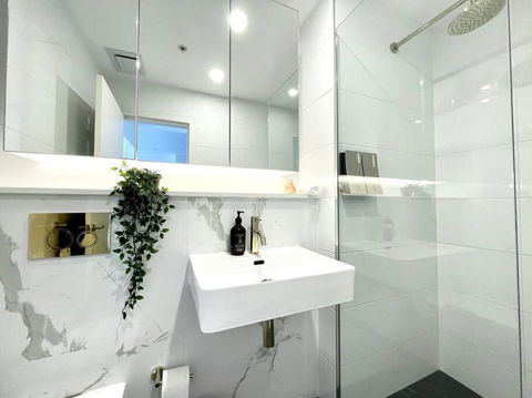 GREEN Skyline View2BR Close To Easter Show - Accommodation Rockhampton 1