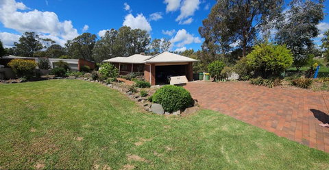 Gungurru - Accommodation Rockhampton 0