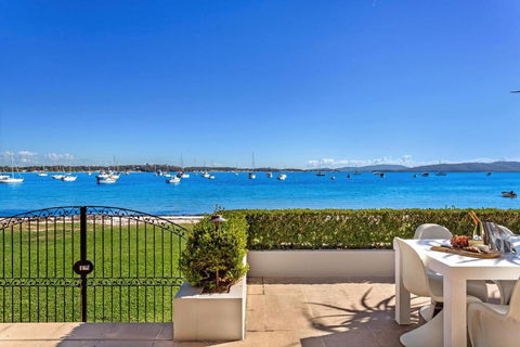 H3 Port Stephens - Accommodation Rockhampton 0
