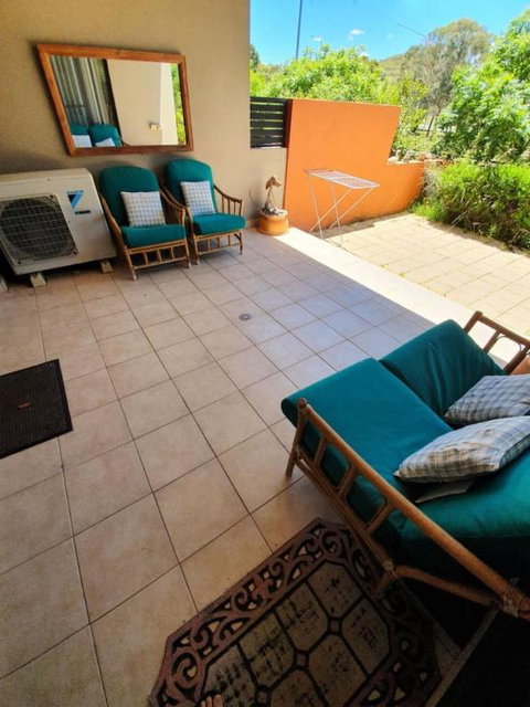 Ground Level 2BR 2BA Apartment W Courtyard - Accommodation Rockhampton 1
