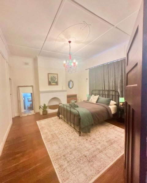 Hilltop Cottage - Accommodation Rockhampton 1