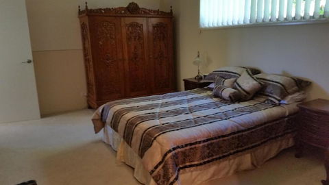Hilltop Hideaway - Accommodation Rockhampton 1
