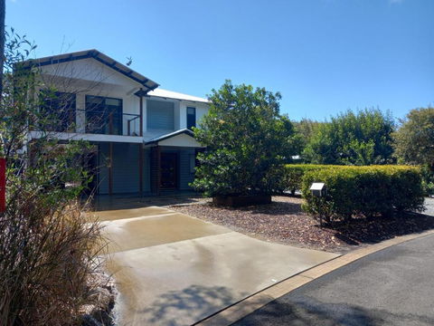 Ibis 9 House - Accommodation Rockhampton 0