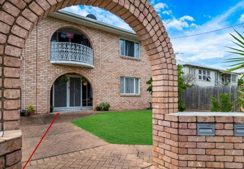 Home Away From Home - Accommodation Rockhampton 0
