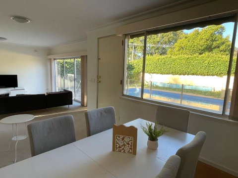 Home In Brighton - Accommodation Rockhampton 1