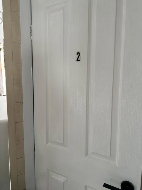 Home On Kent ROOM B - Accommodation Rockhampton 1