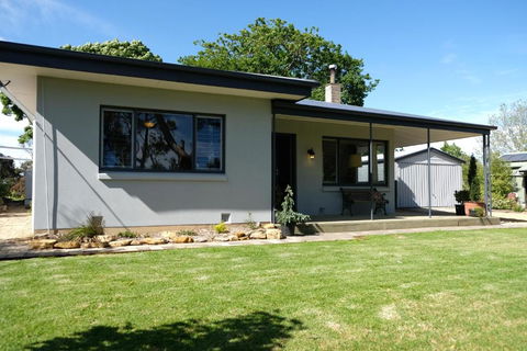 Hoopers Cottage - Accommodation Rockhampton 1