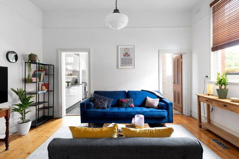 Iconic Lygon Street Home - Accommodation Rockhampton 0