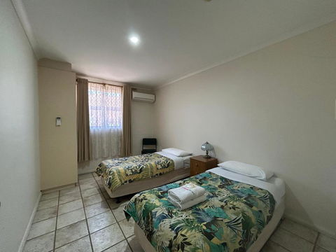 IGrand Motel - Accommodation Rockhampton 2