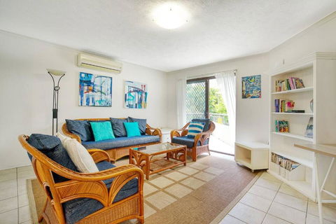 In The Tropics - Poolside Broadbeach Hideaway - Accommodation Rockhampton 1