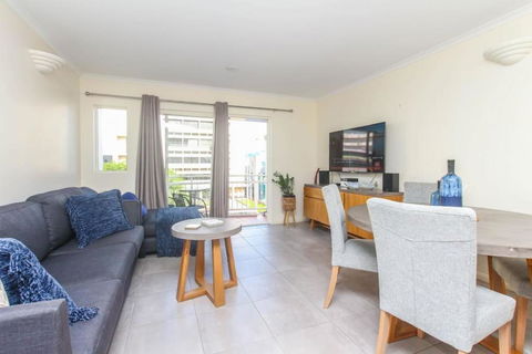 Inner City One Bedroom Apartment 27 - Accommodation Rockhampton 0