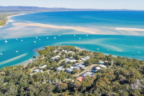 Insane Views Luxe Furnishing House On Highest Hill - Accommodation Rockhampton 0