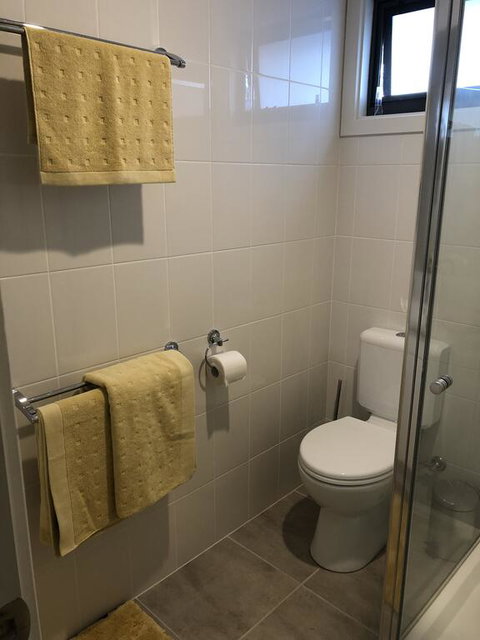 Agathas At Seacombe Gardens - Accommodation Rockhampton 2