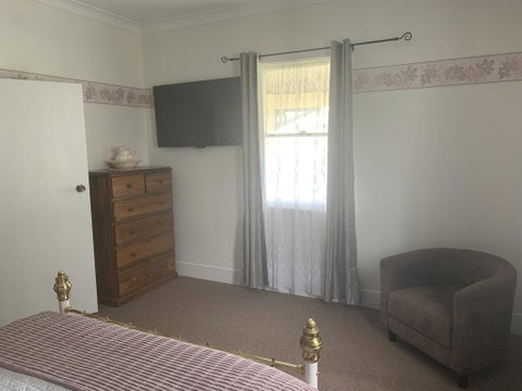 Akoonah Cottage - Accommodation Rockhampton 1