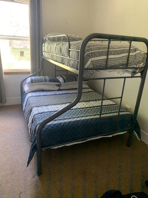Akoonah Cottage - Accommodation Rockhampton 2