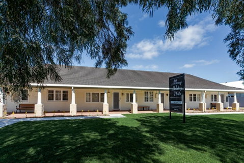 Albany Holiday Units - Accommodation Rockhampton 0